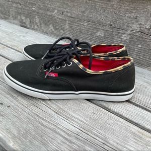 VANS Black low top sneakers with animal print trim 6.5